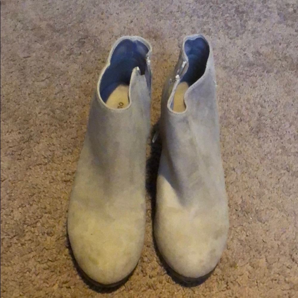 Size 9 Cream Suede Booties
